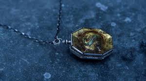 We did not find results for: The Locket Of Salazar Slytherin In Harry Potter And The Order Of The Phenix Spotern