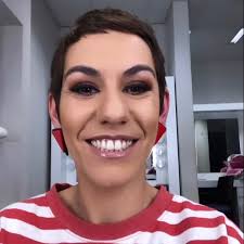 Filomena cautela (born 16 december 1984) is a portuguese television presenter and actress. Filho De Julia Pinheiro Da Beijo Na Boca A Reporter Da Rtp