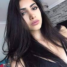 Gülüşü - O qeder yalnız oldum ki, bucur qiz sekilleri paylasiram. bir  sevgilim ola qisqanaki qiz sekili paylasma :( #perviz | Facebook