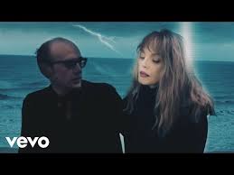 Singer nicolas ker, head of the french rock group poni hoax, who has been linked to arielle dombasle in recent years, has died at the age of 50. Arielle Dombasle Nicolas Ker La Riviere Atlantique 2017 Vinyl Discogs