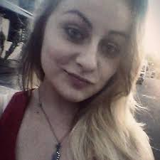 Julia Petry (@mastchejulia)