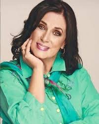 Cecilia Mariscal's Instagram, Twitter & Facebook