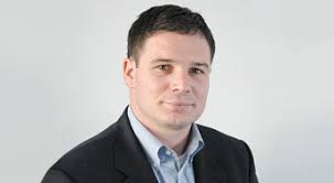 Geoff Freeman quits as AGA head