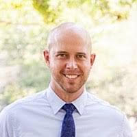 100+ perfiles de «Krites»