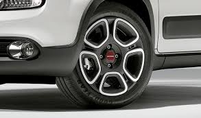 Il ritiro della permuta rimane a nostra discrezione. Engines Panda City Life Hybrid City Car Fiat