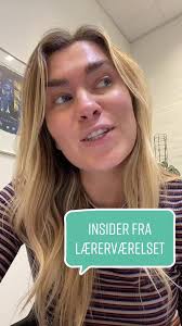 #stitch med @Jamba XOXO gossip👩🏼‍🏫. Kæmpe disclaimer til rektor. Please  ik’ fyr mig. Alt på tik tok er jo bare for sjov. #lærerlivet #dinside  #fordig #fyp #tiktoklær #foryou #lærer