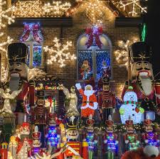 Maybe you would like to learn more about one of these? 29 Best Christmas Light Displays Drive Thru Christmas Lights 2020
