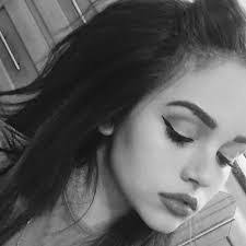 Madeline Baxter's Instagram, Twitter & Facebook