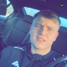 𝗘𝗮𝘀𝘁 𝗕𝗲𝗹𝗳𝗮𝘀𝘁 𝗰𝗼𝗺𝗲𝗯𝗮𝗰𝗸 𝘀𝘁𝘂𝗻𝘀 𝗖𝗿𝘂𝗺𝗹𝗶𝗻 𝗦𝘁𝗮𝗿  📺🔥 A Daryl Evans double within the space of 8mins late in the second half  secured the NAFL Premier Division title for East Belfast in front