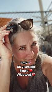Dating Woman over 60 in Usa