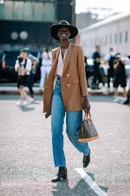 Le Fashion: These Camel Blazers Will Instantly Elevate Your Fall Outfits