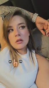 It's the WORST emoji. If you reply 👍🏼 I am instantly raging 😂🤦🏼‍♀️  #fyp #harrycanyoutellmesomething #raging #thumbsup #nicolxgxrden