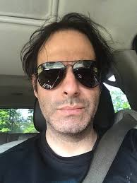 John Licari (@LicariJohn)