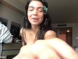 Celebs with Big Tits: Aulii Cravalho - Porn GIF Video 2 | nebyda.com