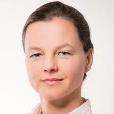 Dr. Christine Hauser