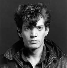 He was born on october 29, 1942 in daytona beach, florida and was raised in orlando. Robert Mapplethorpe Wikipedia