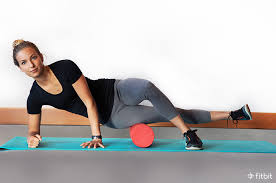 Lie facedown on the mat on forearms with a roller placed under the front of. 6 Foam Roller Moves For Every Runner Fitbit Blog