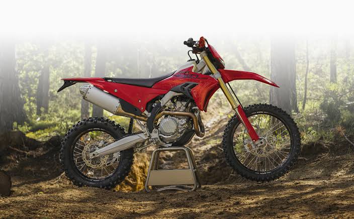 Moto Ducati Desmo450 roja 