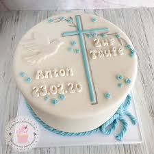 Wahrscheinlich gibt es in allen kulturen der welt eine bedeutungsvolle zeremonie, in der den herangewachsenen in großem kreis bescheinigt. Die 92 Besten Ideen Zu Torte Konfirmation Torte Konfirmation Kommunion Torte Taufe Kuchen