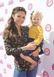 Nick's daughter elisabeth was born on january 5, 2015, she has an elder brother named camden john lachey and a baby brother phoenix robert lachey. Nick Lachey Ehefrau Vermogen Grosse Tattoo Herkunft 2021 Taddlr