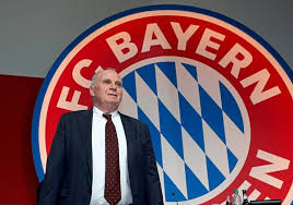 Uli hoeneß ist im angriffsmodus: Uli Hoeness Tritt Als Bayern Prasident Ab Kein Abschied Der Abteilung Attacke 1 Bundesliga Derstandard De Sport