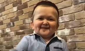 He was nicknamed 'mini khabib,' inspired by former ufc lightweight champion although hasbulla magomedov is an adult, he has the characteristics of a child. Wahres Alter Von Mini Khabib Hasbulla Magomedov Enthullt Mannersache