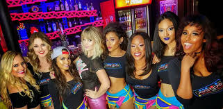 These girls seeking men know where the single guys go to meet girls. 15 Legit Options To Find Orlando Hookups Meet Girls In 2021