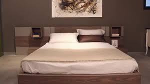 Scopri letti matrimoniali moderni a scomparsa, contenitori, in legno, imbottiti o in ferro battuto. Letti Moderni Plan System Letto Di Design Componibile Con Boiserie Modulare Youtube