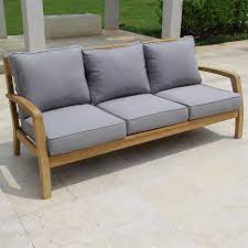 Deze bank is zeer geschikte voor openbare plekken, maar misstaat ook zeker niet op een dakterras of tuinterras. Corona Sofa 3 Sitzer 192 X 76 5 X 82 Cm Zertifi Teakoutlet