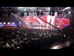 Bjork Oh So Quiet Live Amanda Fondell It S Oh So Quiet Live In Scandinavium Gothenburg 2 12 2011 Youtube
