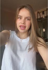 chloe spam (@chloe.secret131)