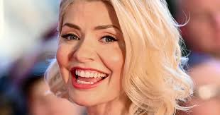 Holly Willoughby apologises for possible 'naughty word' at start of Dancing 