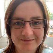 Savvy mum flies family to Florida after saving tons of money