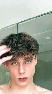 Camilo Oquendo's Instagram, Twitter & Facebook