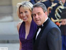 Je demande à @emmanuelmacron de prendre l'initiative de réunir nos partenaires européens et internationaux pour. Xavier Bertrand Qui Est Son Ex Femme Emmanuelle Gontier La Mere De Ses Jumeaux