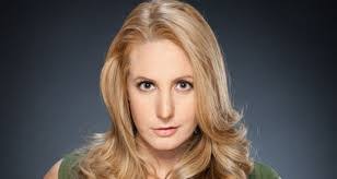 Elena Torres's Instagram, Twitter & Facebook