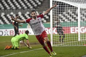 Dfb Pokal Viertelfinale Regionalligist Rot Weiss Essen Trifft Auf Zweitligist Holstein Kiel Fussball Stuttgarter Nachrichten