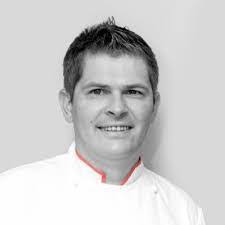 Noel Glenn's Instagram, Twitter & Facebook