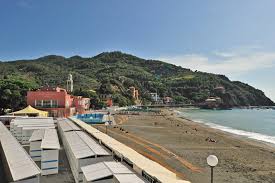 La spezia is a point of departure for the villages of the cinque terre, either by train or boat. Levanto Kustenort Mit Mittelalterlichem Ambiente Ferienhaus Ligurien