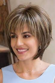 Coiffures Courtes 2019 Plus De 50 Ans Cheveux Courts Coiffure Courte Coupe De Cheveux Courte