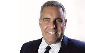 Jeff Thelen's Instagram, Twitter & Facebook