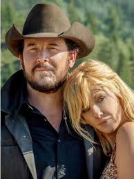 🚨CONFIRMED! The new 'Yellowstone' Beth and Rip 'Dutton Ranch' spinoff was  what was filming in Fort Worth at E.M. Daggett Middle School last month!  They changed the school's name to 'Rio Paloma