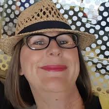 What quilt cutting mat brand and size is recommended for a beginner?