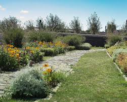 Please choose a different date. Les Jardins De L Eveche
