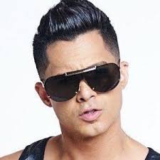 Kenny Vazquez's Instagram, Twitter & Facebook