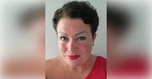 Dawn Mendoza's Instagram, Twitter & Facebook