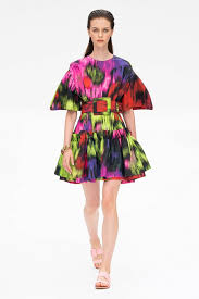 Alexander mcqueen, spring summer 2007 the origins of floral fashion: Spring 2020 Trends A Look Ahead In Fashion Celebrity Fashion Net