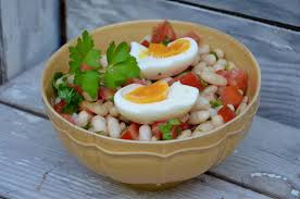 Une Belle Petite Salade Complete Pour Commencer La Semaine Avec Legerete Ingredients Pour 4 Perso Salade Haricot Salade De Haricots Blancs Recettes De Cuisine