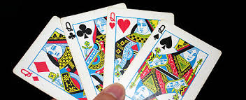 Composé des substantifs trou et cul reliés par du, contraction de la préposition de et de l'article défini le. Dame De Pique Jeux De Cartes Regles