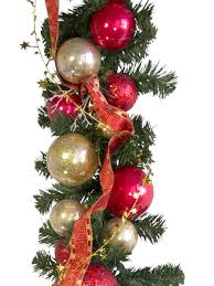 From christmas decorations and baubles to wreaths and tinsel, the amara christmas shop welcomes you home. Pre Decorated Red Gold Bauble Pine Garland 2 7m Garlands Wreaths Tinsel Buy Online From The Christmas Warehouse